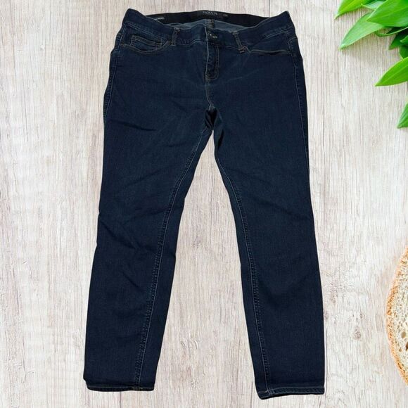 Torrid Womens Premium Bombshell Skinny Jeans Denim Size 18 SHORT - Picture 1 of 11